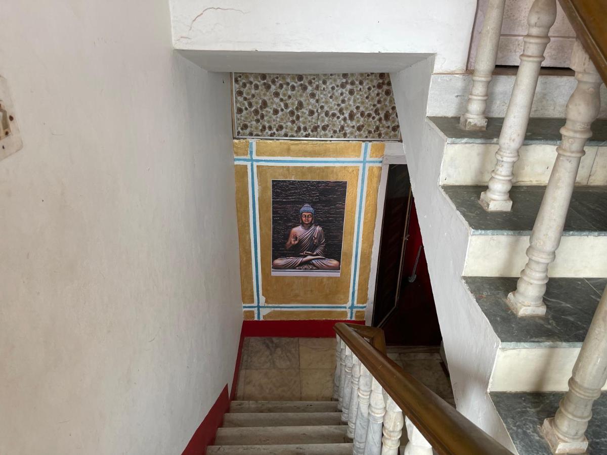 Hotel Well Inn Puri Dış mekan fotoğraf
