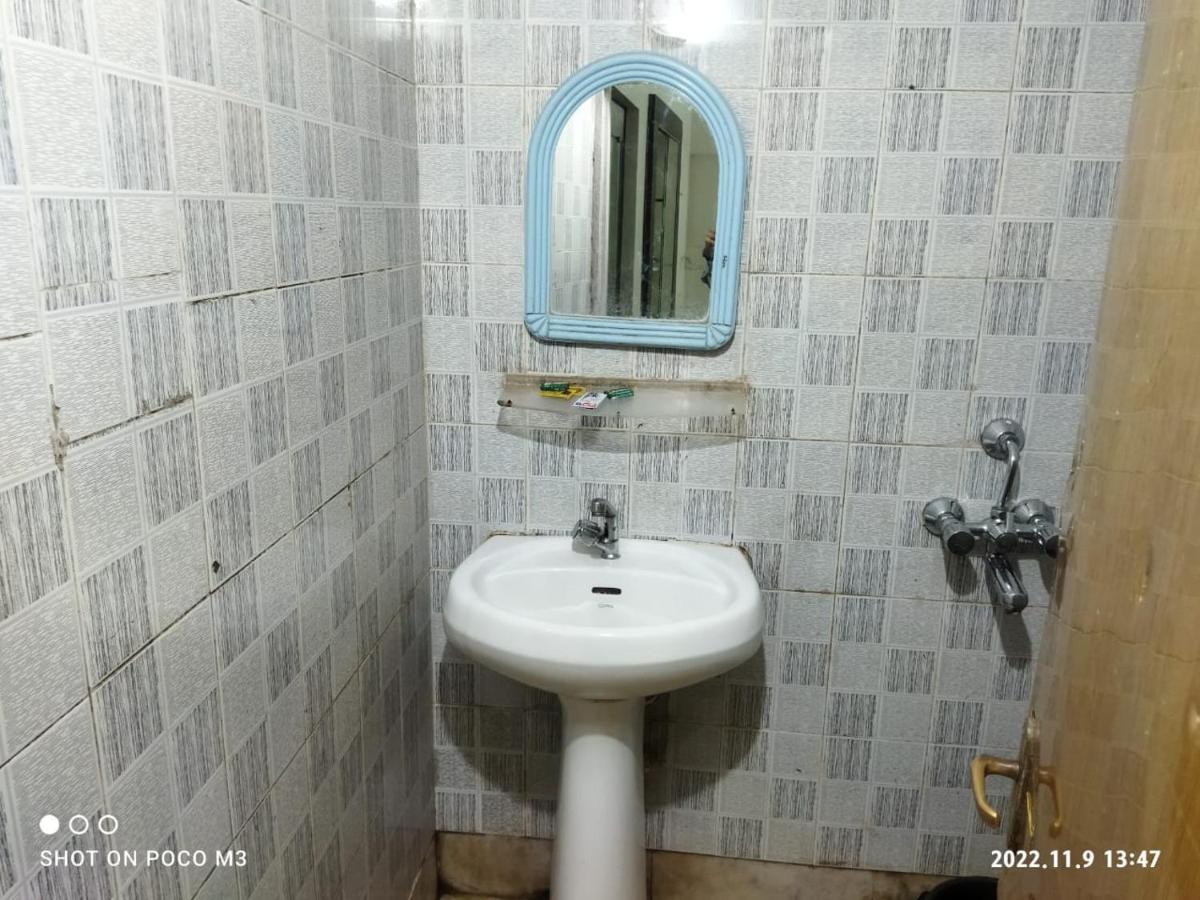 Hotel Well Inn Puri Dış mekan fotoğraf